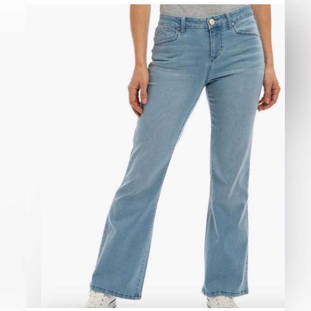 1822 Denim Women's Light Blue Boot Cut Jeans